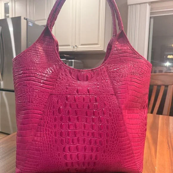 EUC Pink/Fuchsia Brahmin shopper tote. - Picture 2 of 14